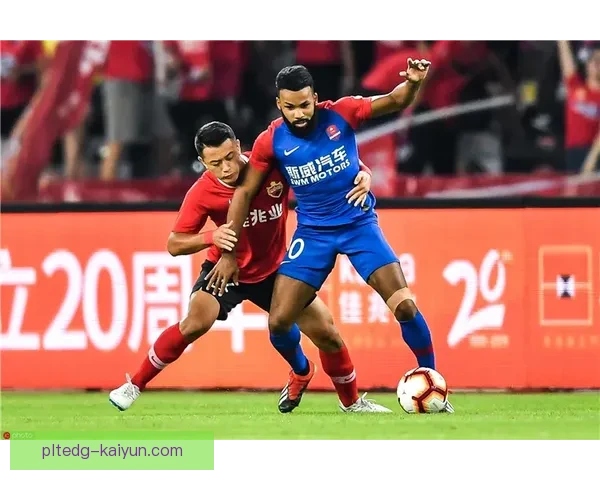 克鲁伊夫职业生涯高光回顾，技术及战术影响深远