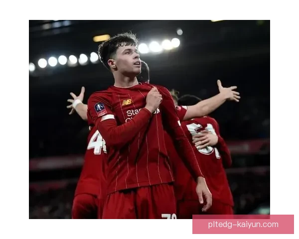 克罗斯在本赛季中的贡献数据值得关注，助力球队竞争力增强。